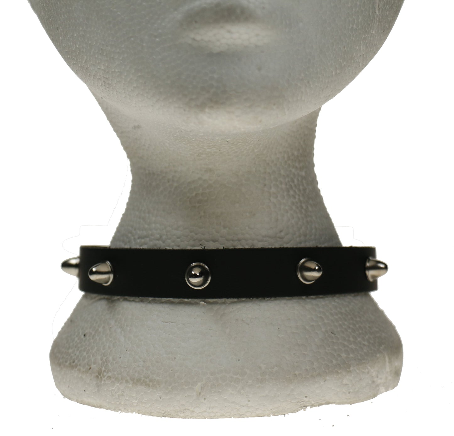 NB250 1 Row Small Dome w/Lip Rivet Fitting 7 Hole Leather Choker