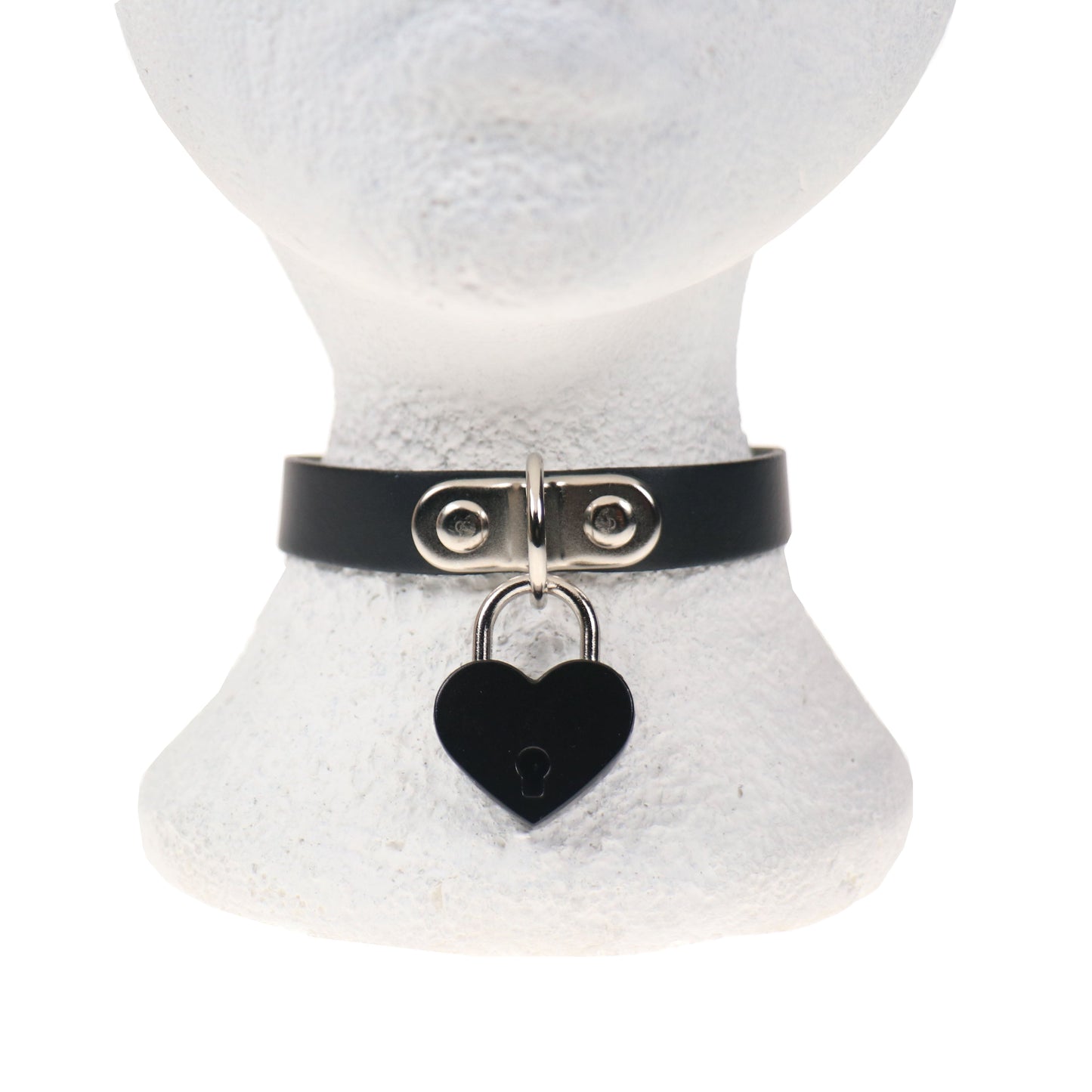 NB319D 1 ROW BIG BLACK HEARTLOCK Leather Choker