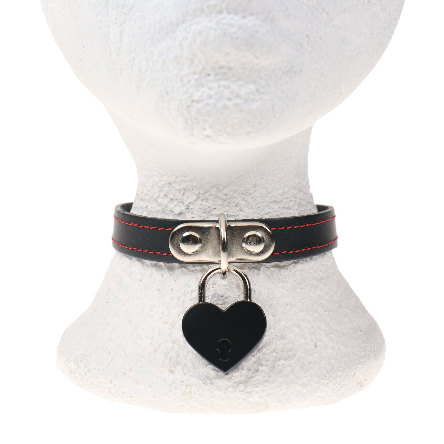 NB320D 1 ROW RED STITCH WITH BIG BLACK HEART PADLOCK Leather Choker