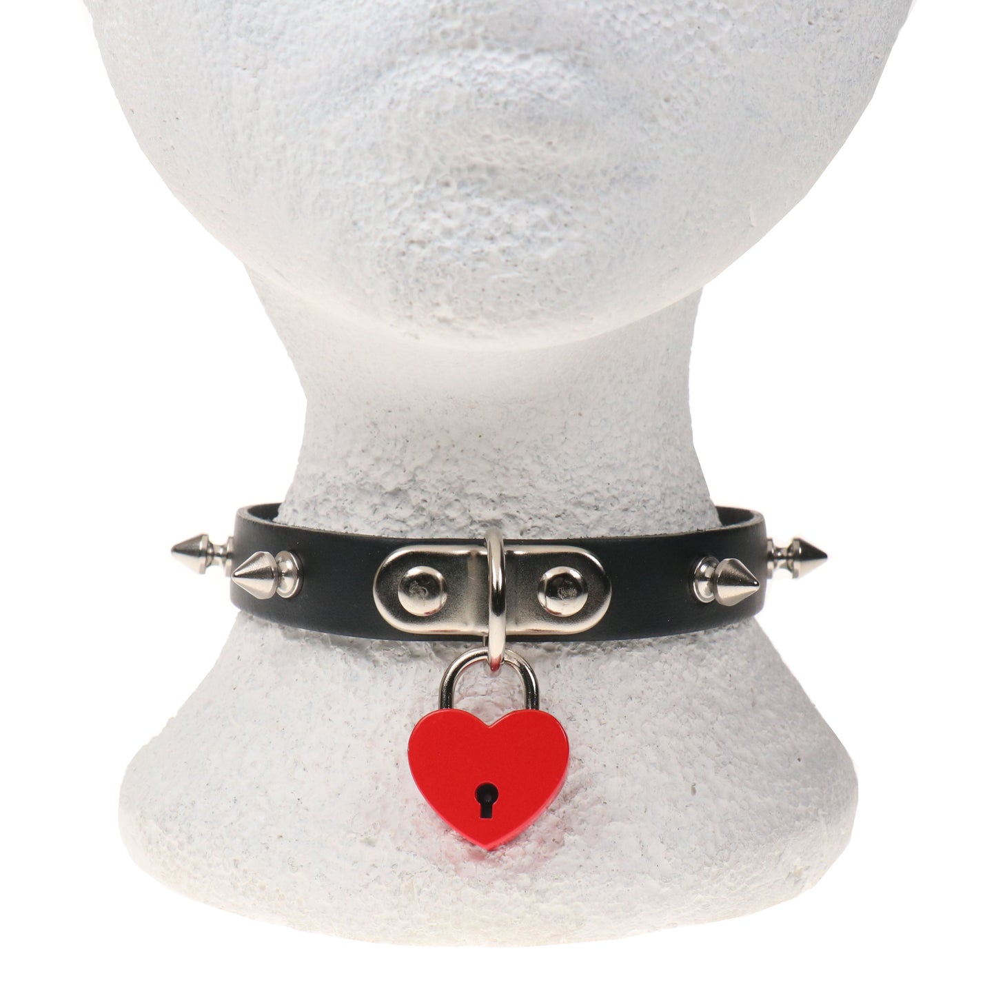 NB322B 1 ROW SMALL SPIKE AND SMALL RED HEART PADLOCK Leather Choker