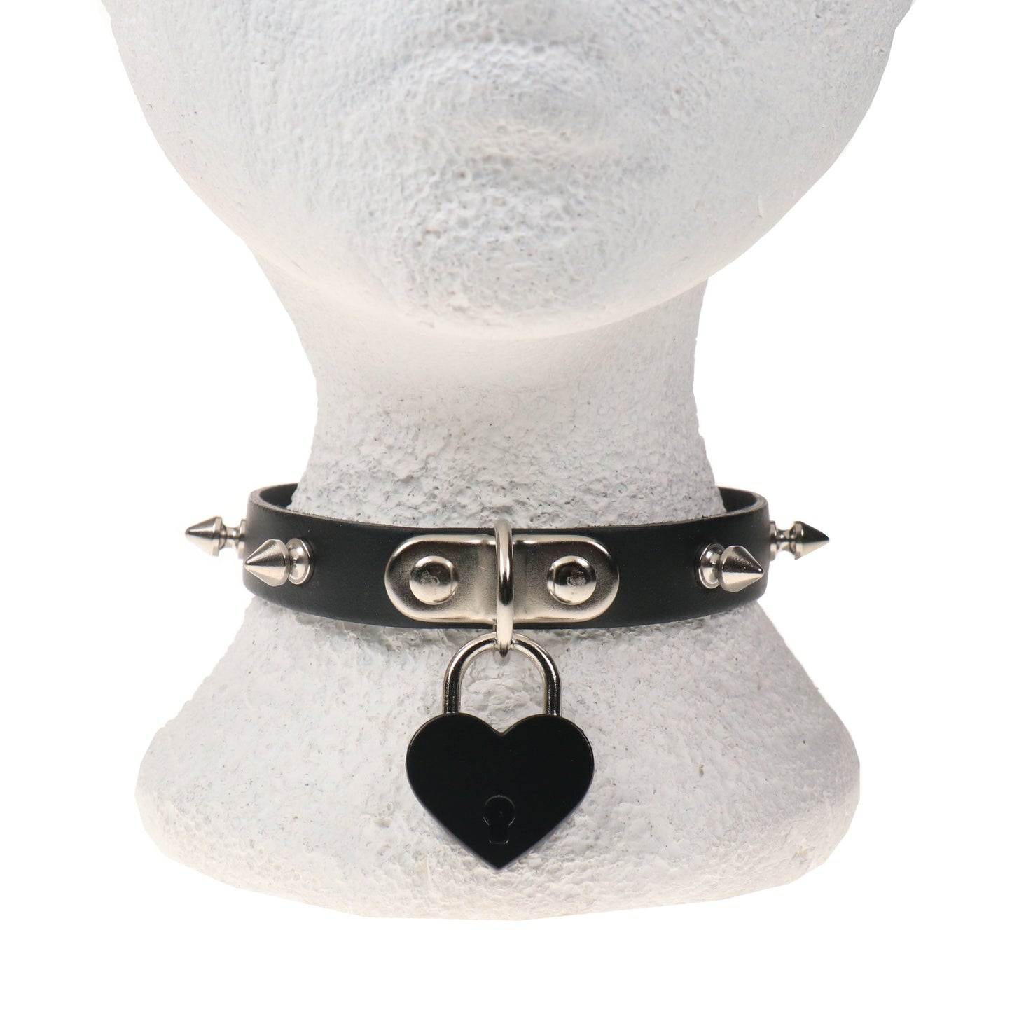 NB322D 1 ROW SMALL SPIKE AND BIG BLACK HEART PADLOCK Leather Choker