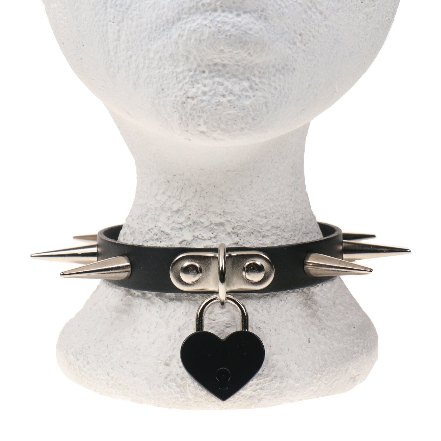 NB326D 1 ROW MEDIUM CONE SPIKE AND BIG BLACK HEART PADLOCK Leather Choker