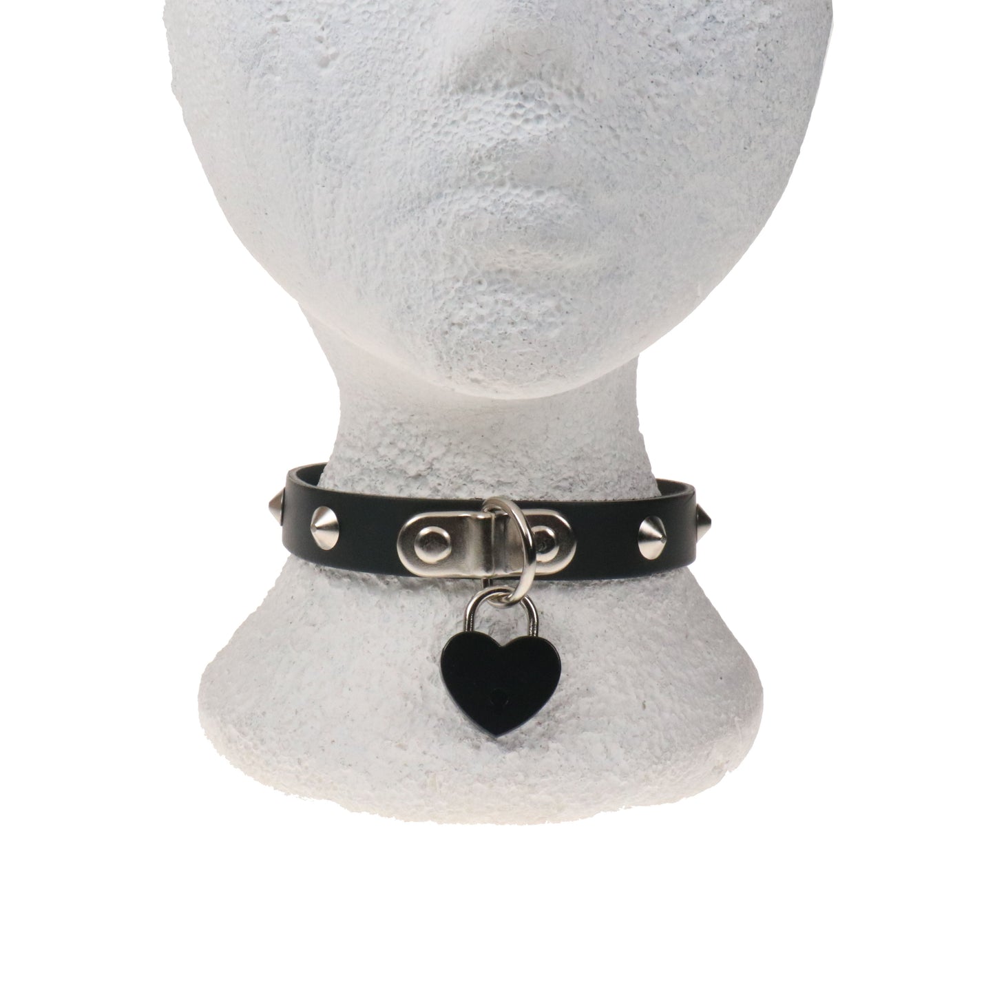 NB333A 1 ROW CONICAL WITH SMALL BLACK HEART PADLOCK Leather Choker
