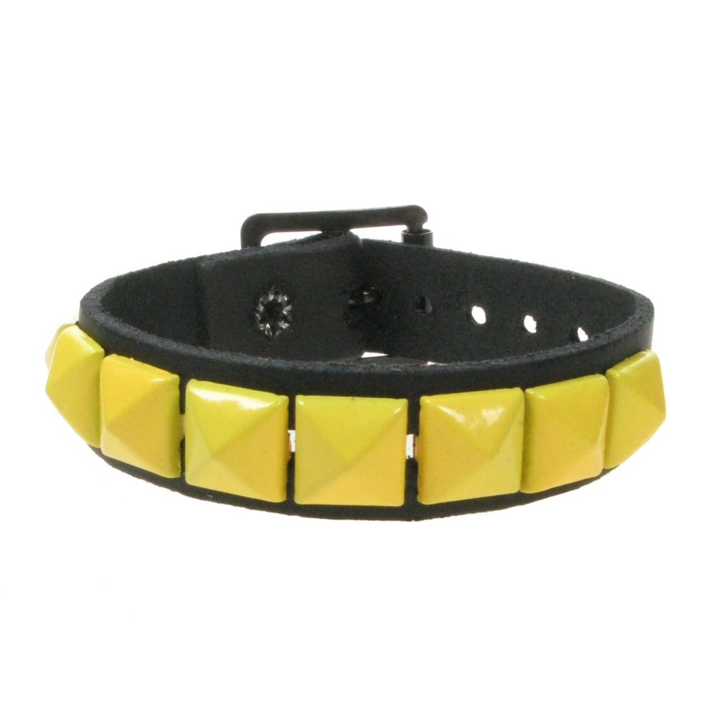 WB101J 1 ROW SMALL YELLOW PYRAMID LEATHER WRISTBAND -BLACK