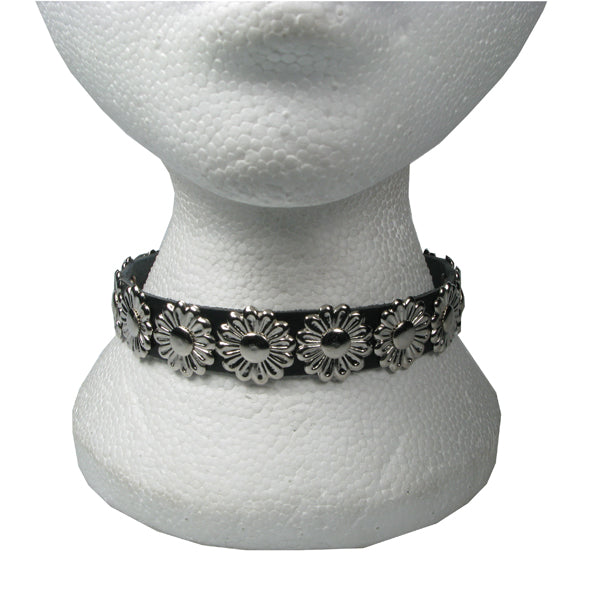 NB200 1 Row Flower fitting Leather Choker