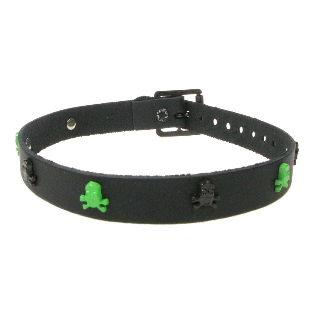NB219 1 Row Skull & Crossbones F.Green & Black Leather Choker