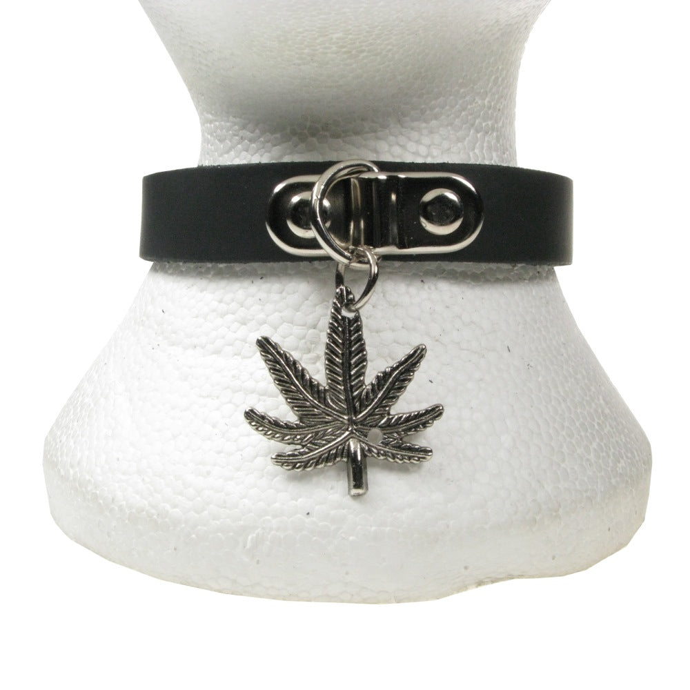 NB221 1 Row MARIJUANA LEAF Choker
