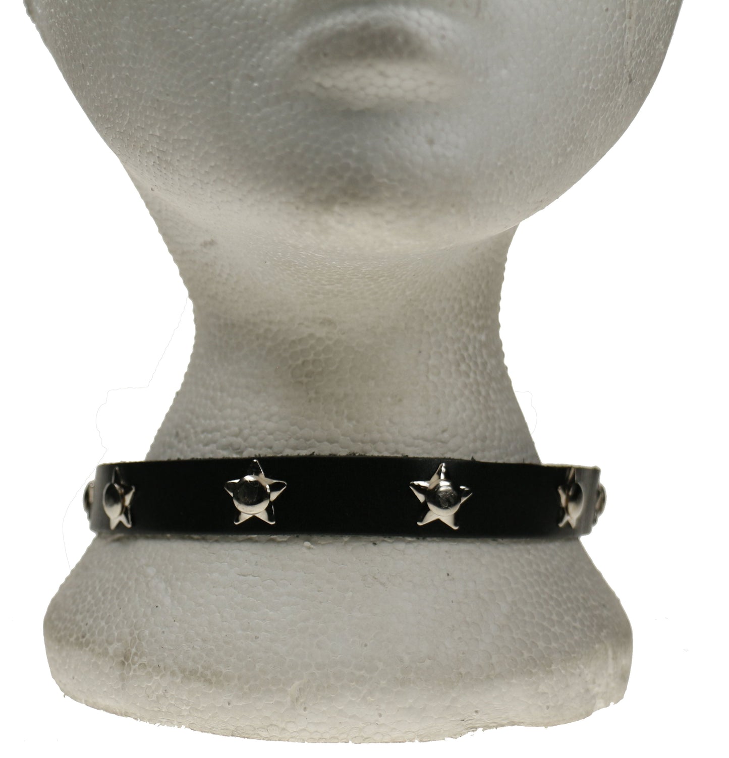 NB261 1 Row Rivet Star Leather Choker