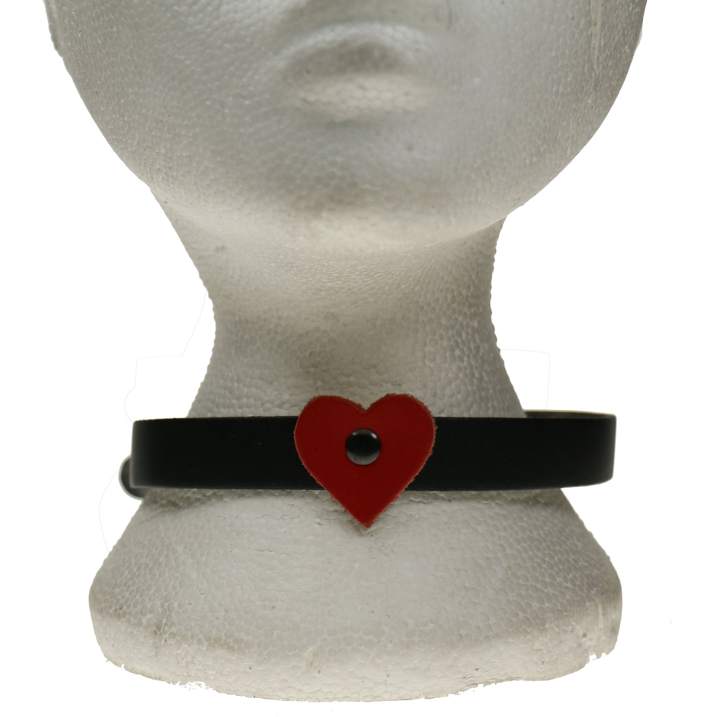 NB262 1 Row Red Heart Leather Choker