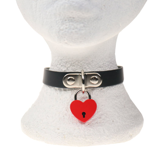 NB319B 1 ROW SMALL RED HEARTLOCK Leather Choker