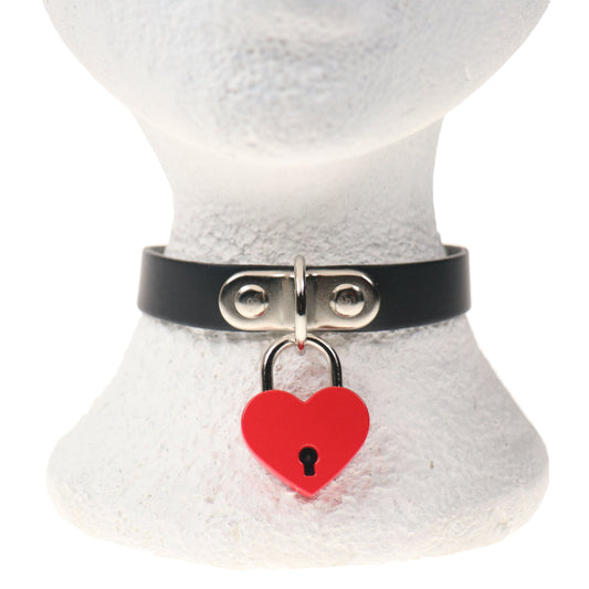 NB319E 1 ROW BIG RED HEARTLOCK Leather Choker