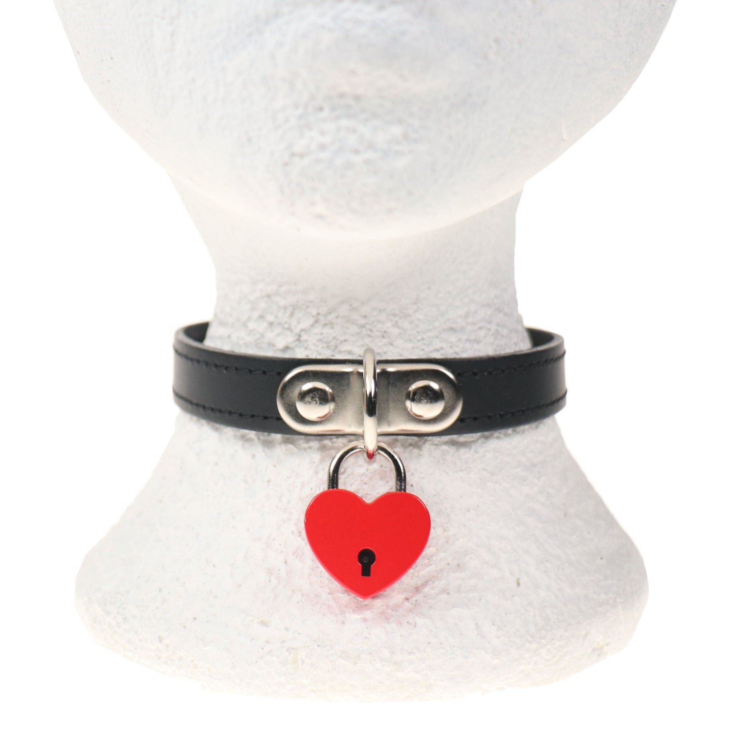 NB321B 1 ROW BLACK STITCH WITH SMALL RED HEART PADLOCK Leather Choker
