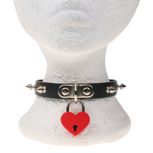 NB322E 1 ROW SMALL SPIKE AND BIG RED HEART PADLOCK Leather Choker