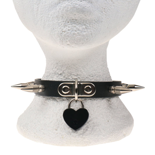 NB323A 1 ROW MEDIUM SPIKE AND SMALL BLACK HEART PADLOCK Leather Choker