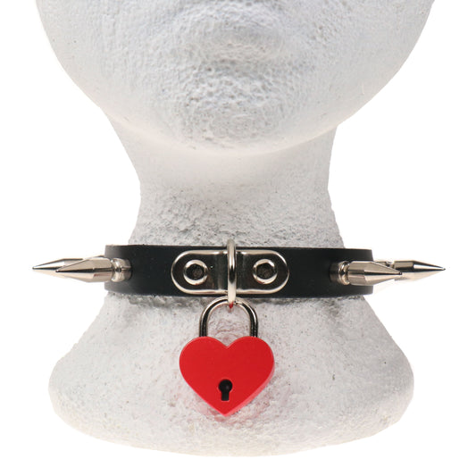 NB323E 1 ROW MEDIUM SPIKE AND BIG RED HEART PADLOCK Leather Choker