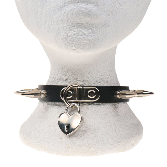 NB323 1 ROW MEDIUM SPIKE AND SMALL HEART PADLOCK Leather Choker