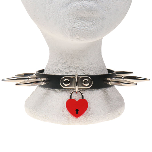 NB324B 1 ROW LARGE SPIKE AND SMALL RED HEART PADLOCK Leather Choker