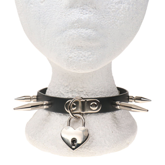 NB325C 1 ROW SMALL,MEDIUM AND LARGE SPIKE AND BIG HEART PADLOCK Leather Choker