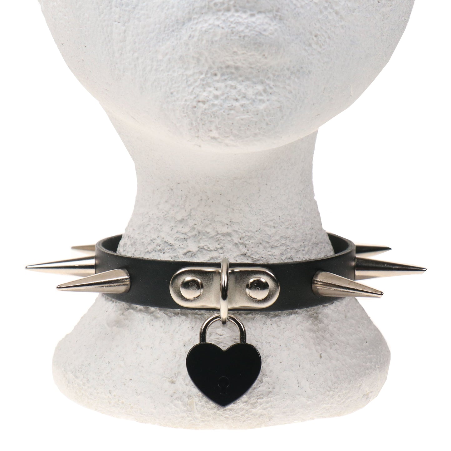 NB326A 1 ROW MEDIUM CONE SPIKE AND SMALL BLACK HEART PADLOCK Leather Choker