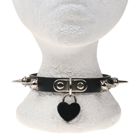 NB329A 1 ROW MINE SPIKE WITH SMALL BLACK HEART PADLOCK Leather Choker