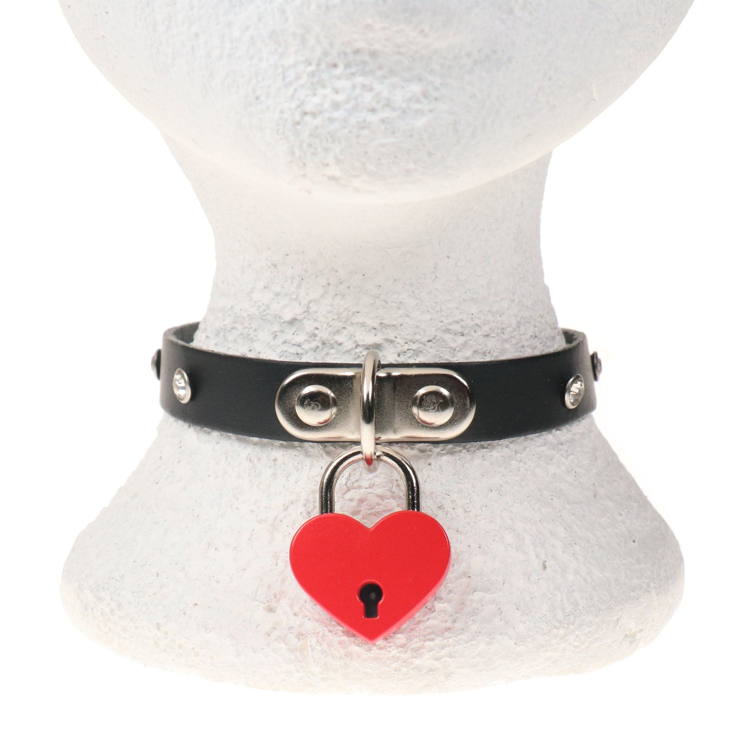 NB330E 1 ROW JEWEL WITH BIG RED HEART PADLOCK Leather Choker