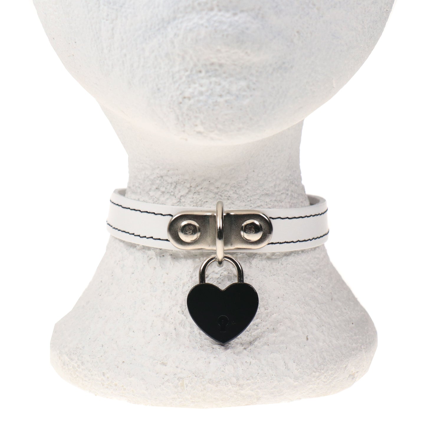 NB332A 1 ROW BLACK STITCH WITH SMALL BLACK HEART PADLOCK- WHITE Leather Choker