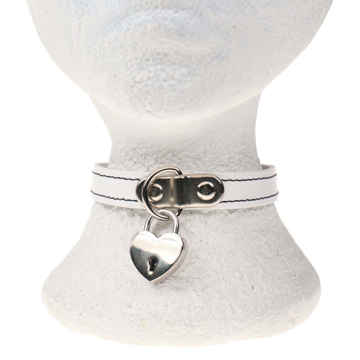 NB332 1 ROW BLACK STITCH WITH SMALL HEART PADLOCK- WHITE Leather Choker