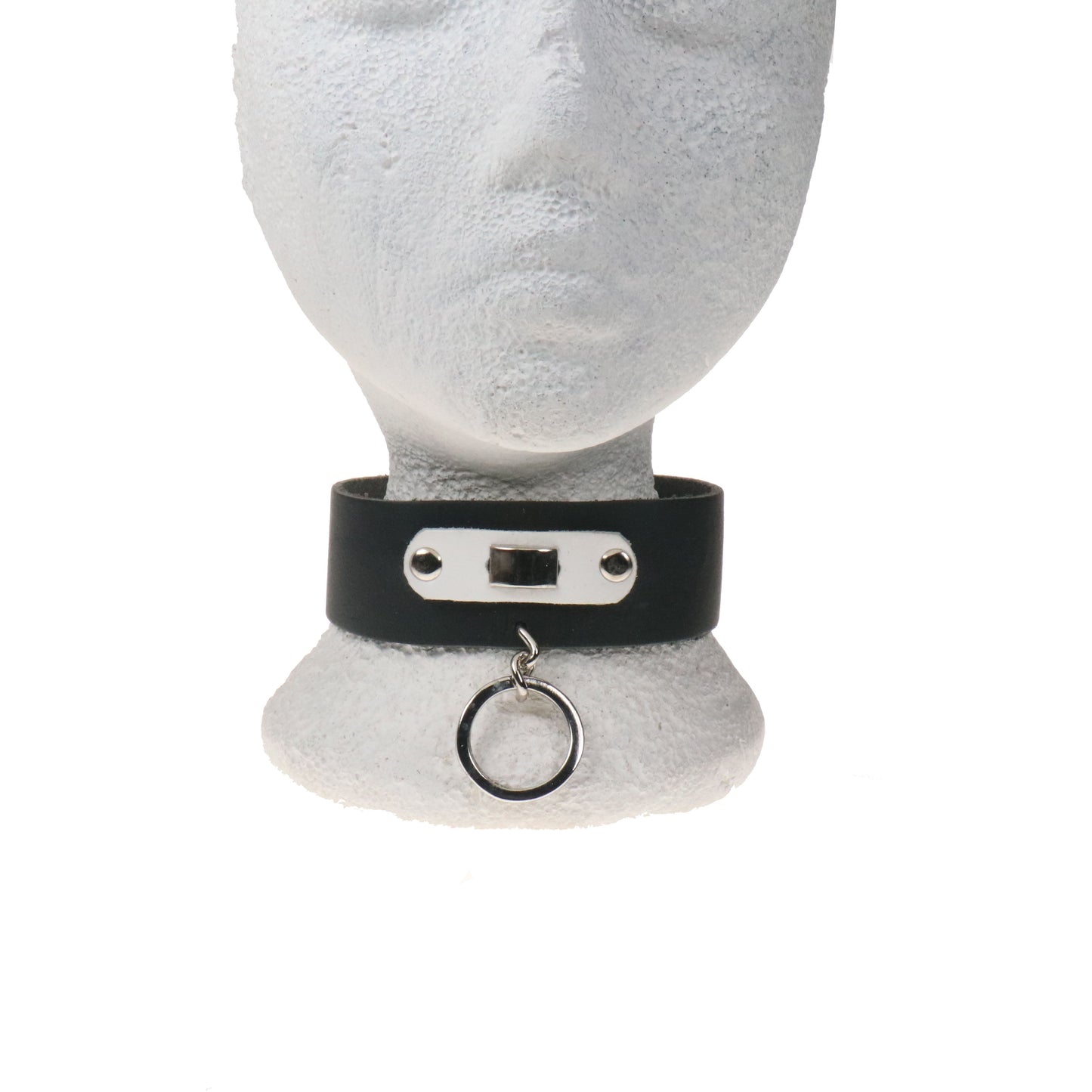 NB338 2 ROW WIDTH WITH WHITE LEATHER/CURVED FITTING AND CURVED RING HANGING Leather Choker