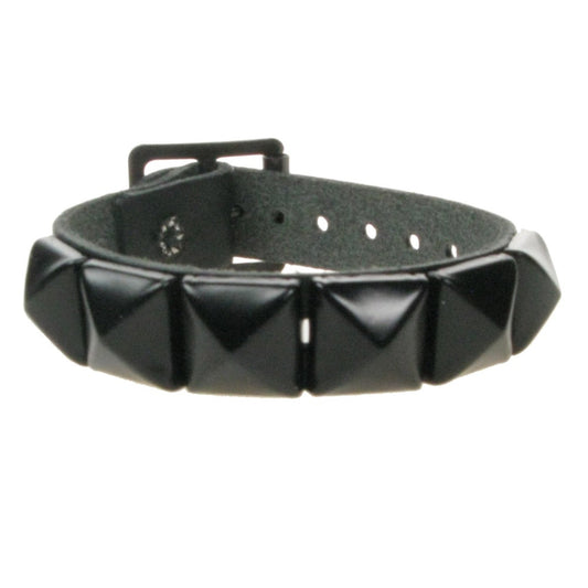 WB008D 1 ROW BLACK PYRAMID LEATHER WRISTBAND - BLACK