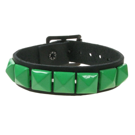 WB101D 1 ROW SMALL GREEN PYRAMID LEATHER WRISTBAND -BLACK
