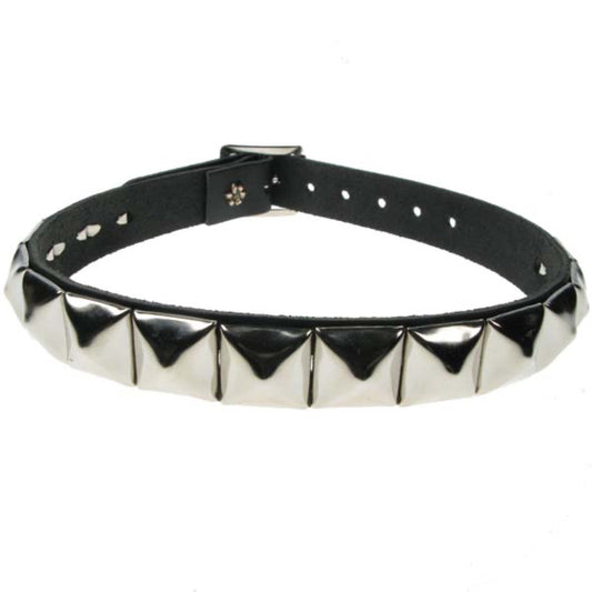 NB003 1 Row Pyramid Leather Choker