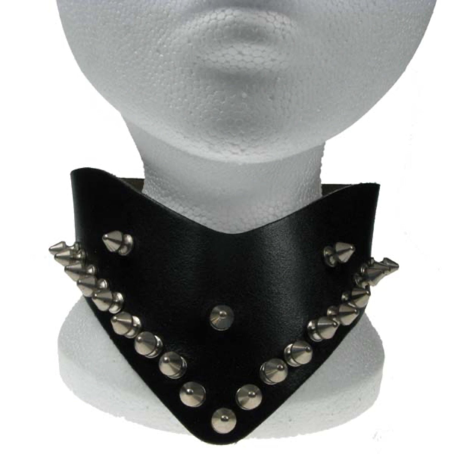 NB016 Spike V Neck Leather Choker