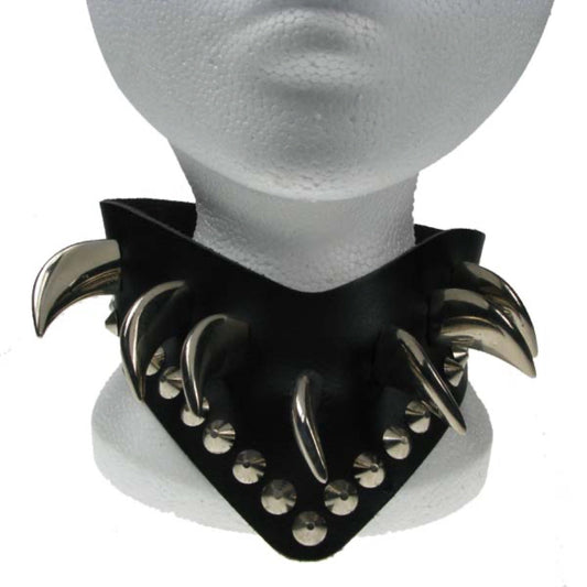 NB025 Conical & Saber tooth V Neck Leather Choker
