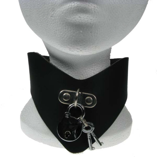 NB028 Cone, Tusk & Claw Crucifix V Neck Leather Choker