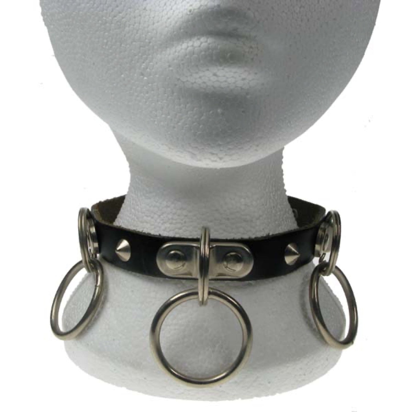 NB056 1 Row Conical Handle Plate and 3 Medium Rings Leather Choker