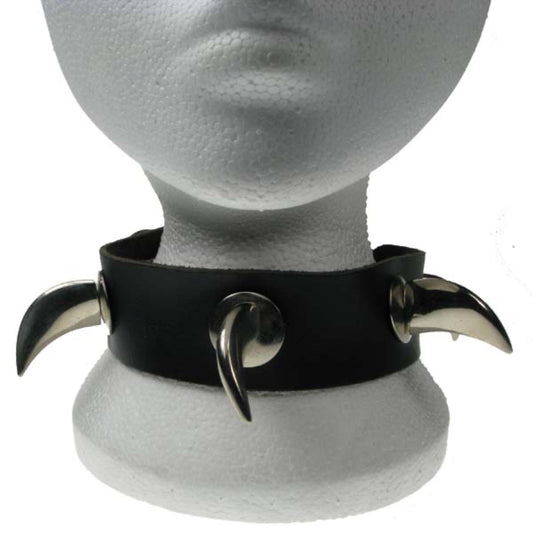NB098 1 Row Saber Tooth and Circular Plate Leather Choker