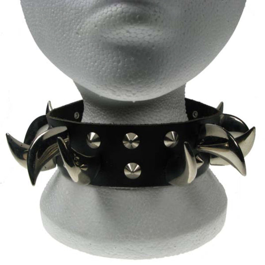NB104 2 Row Saber Tooth and Conical Leather Choker