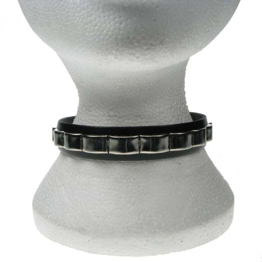 NB144 1 Row curved ring Leather Choker