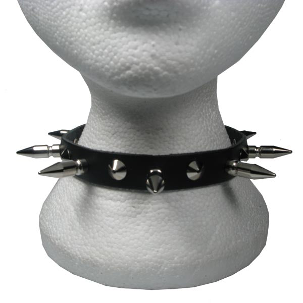 NB190 1 Row Conical and Medium Spike Leather Choker