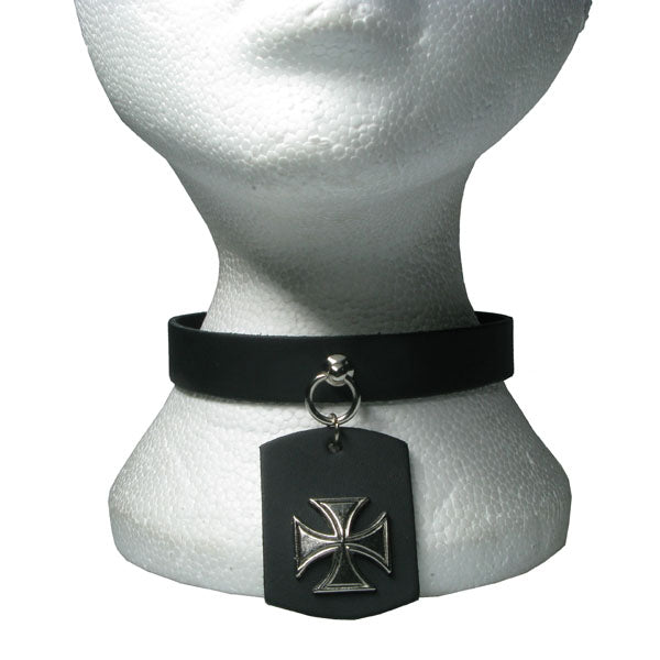 NB208 1 Row width with German Cross metal fitting attached Leather Choker