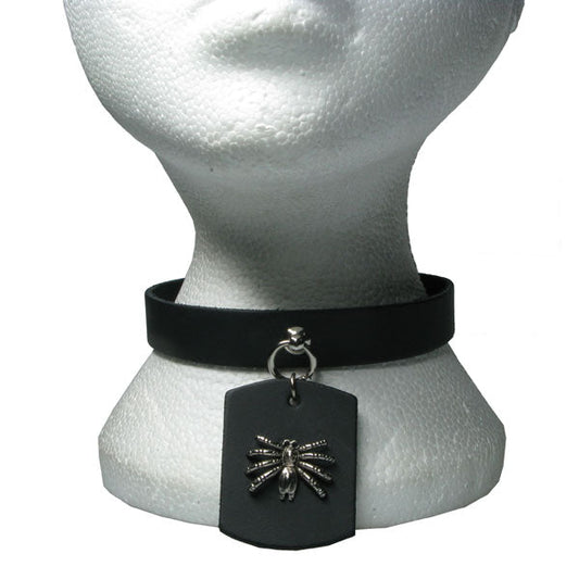 NB210 1 Row width with Spider metal fitting attached Leather Choker
