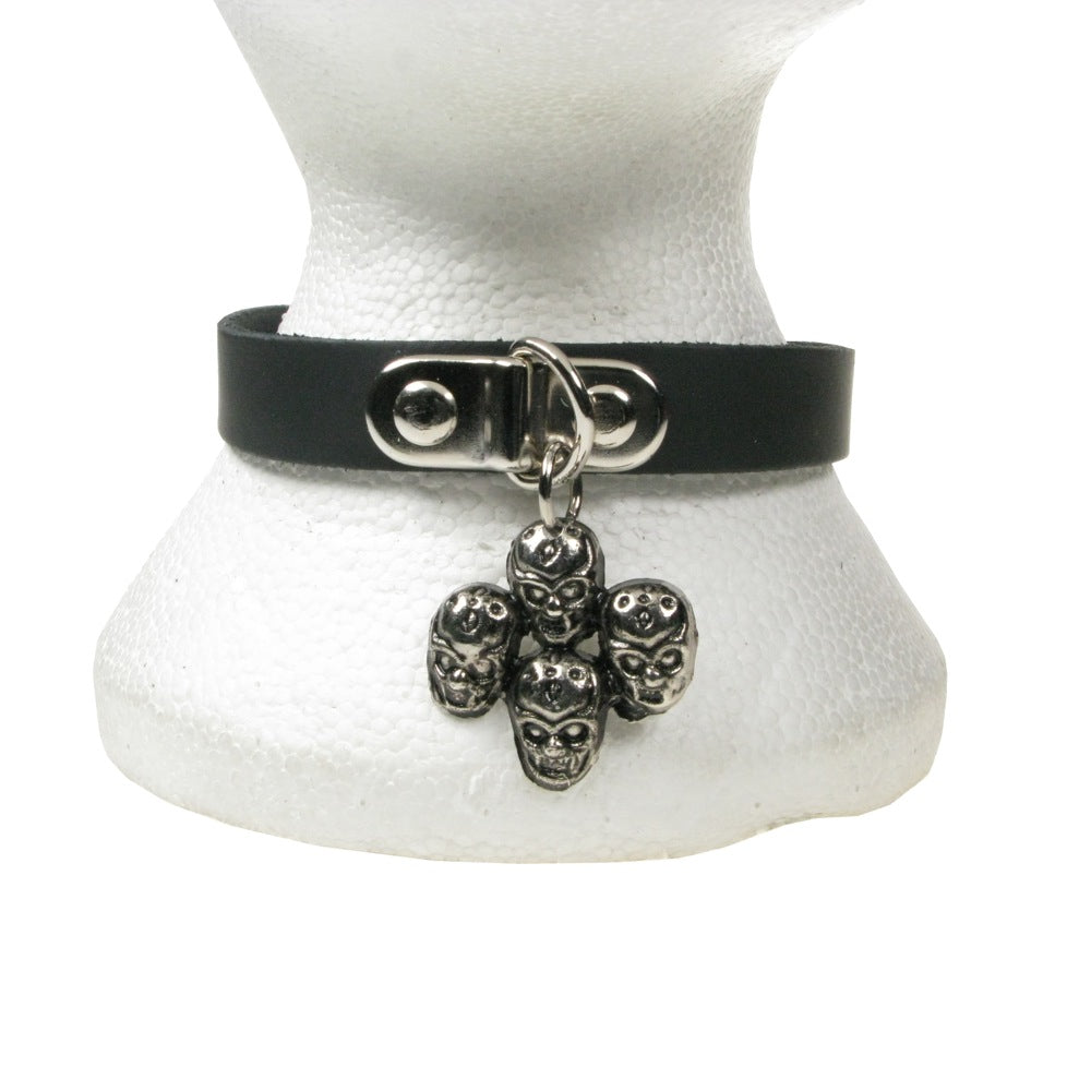 NB220 1 Row Four Skull Fitting Hanging Leather Choker