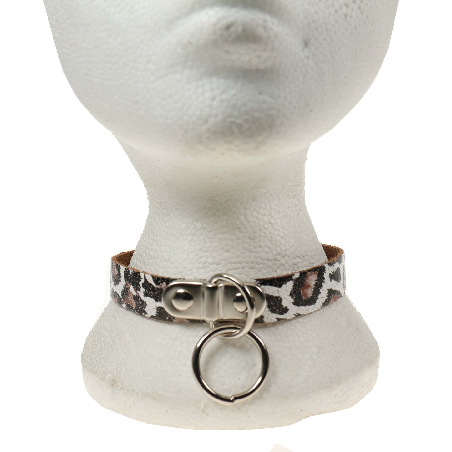 NB239 1 Row Handle Plate with Small Ring Leather Choker Leopard