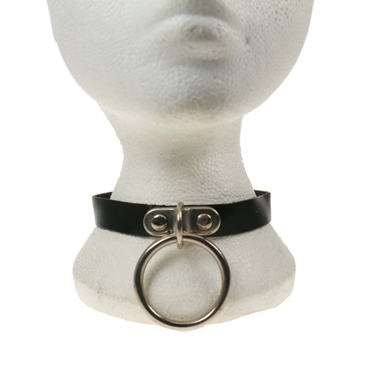 NB240 1 Row Handle Plate with Medium Ring on Leather Choker