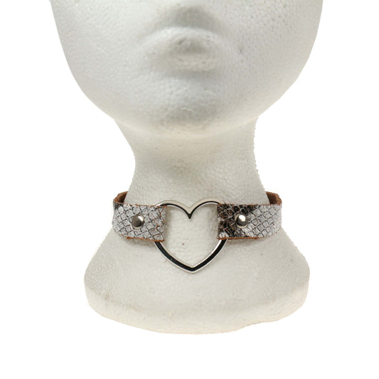 NB245T 1 Row Heart Fitting Leather Choker WHITE SNAKESKIN