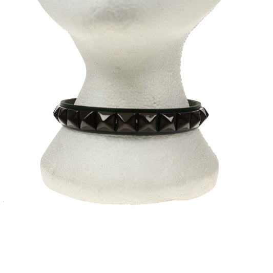 NB246B 1 Row 1/2 Inch Black Pyramid Leather Choker