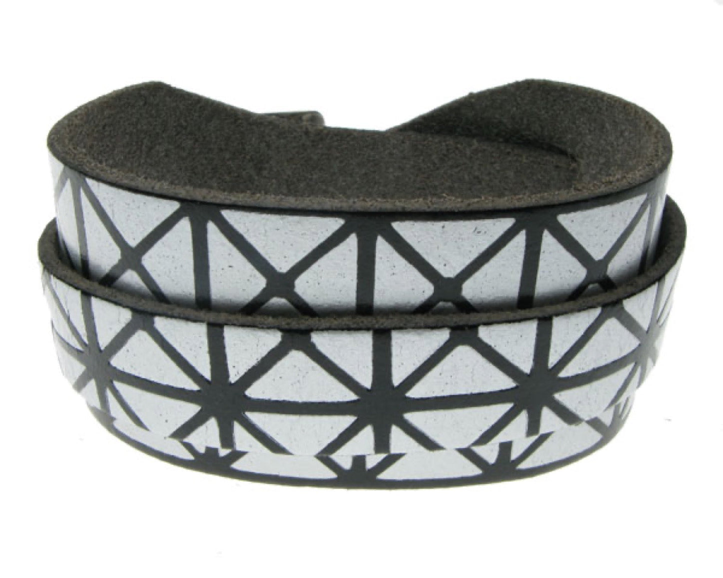 WB145 3 Row width Single Wrap Around White Pyramid Print Leather Wristband - Black