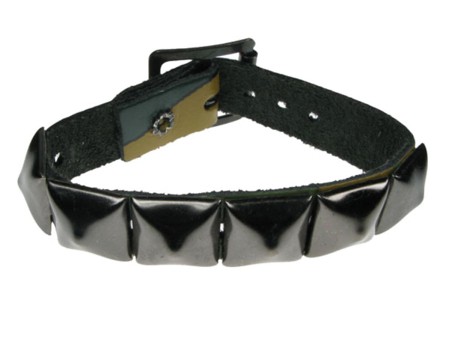 WB296 1 ROW BLACK PYRAMID ON GREEN CAMOFLAGUE Leather Wristband - Camo Green
