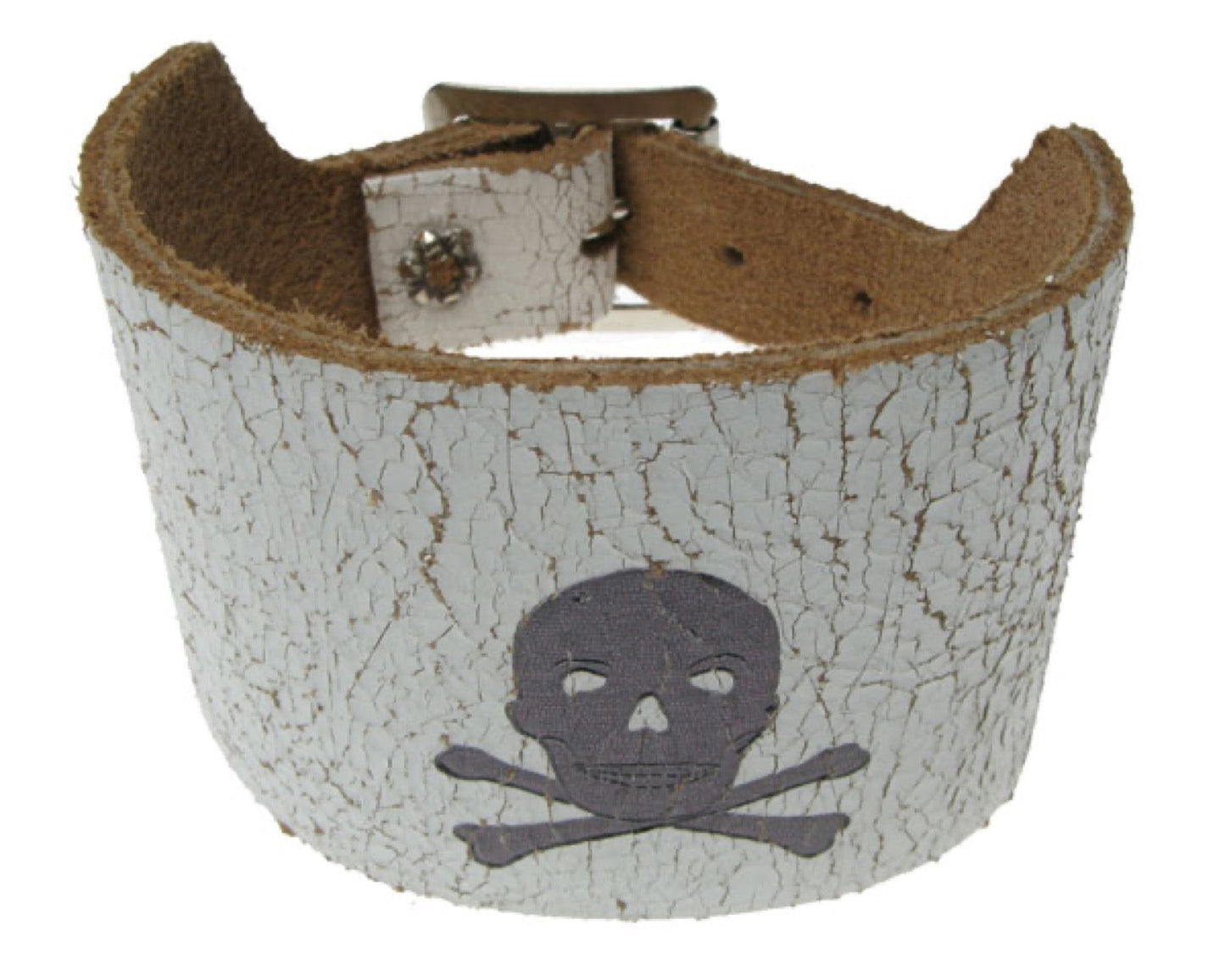 WB303 3 ROW WIDTH CRACKED WHITE WITH SINGLE SKULL/CROSSBONE PRINT Leather Wristband - Crack White