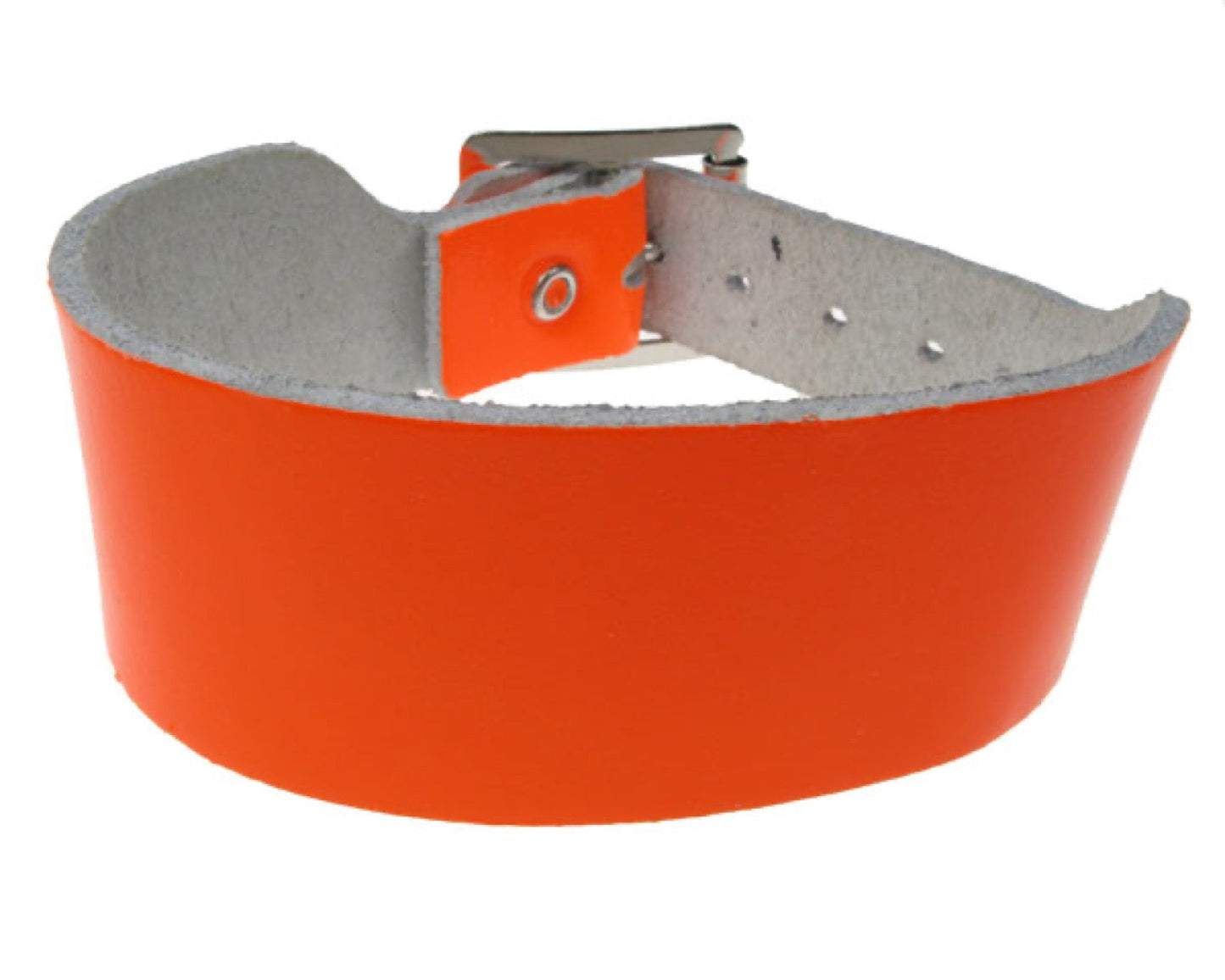 WB309 1 row close conical nickel plated Leather Wristband - Black